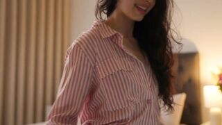 naughtysammx - Charming college girl dancing in her shirt in front of the camera