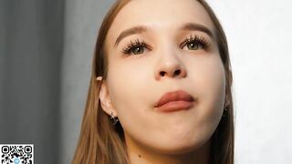 yeepshyy -Student girl sweetly chatting and teasing in nice lingerie in front of the camera