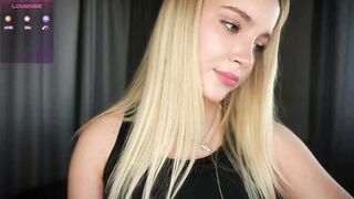 lipswithsmileonthem -The blonde chats sweetly and teases the camera with her beautiful figure