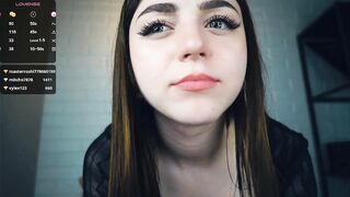 rowenahallman -Brunette shows her beautiful tits