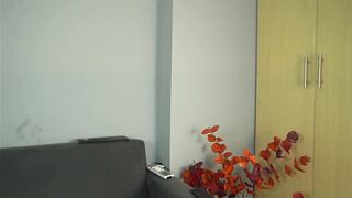 ashley_ospino - Charming little girl mlo chats and teases in front of the camera
