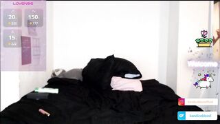 bigboobiebabex - A chick in sexy lingerie is having a nice chat.