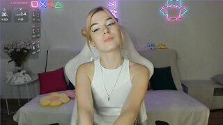 alicestarlight - Student stripping in front of the camera.