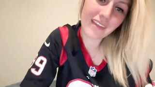 smexxii93 - A young girl shows her small tits and chats sweetly in front of the camera