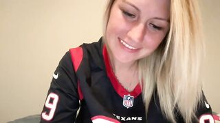 smexxii93 - A young girl shows her small tits and chats sweetly in front of the camera