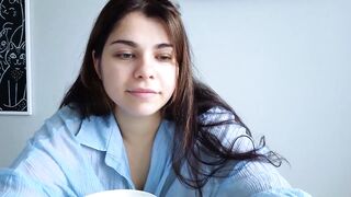 hot_chill__ -young girl with a big ass and big tits sweetly chatting and teasing.