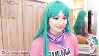 sunny_sonnie - The little girl with the blue hair is having a nice chat.