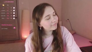 tinkerdinky - The little girl communicates nicely and gets pleasure from Lavens in her pussy