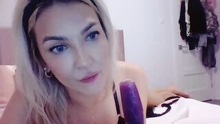 julietrosexo - young girl in lingerie teasing in front of the camera sweet chatting