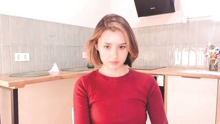 erleneheap - A student in clothes dances in front of the camera and talks cutely on camera