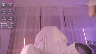 soficb - Baby shows her booty and sweetly communicates and fucks with a rubber cock in her booty and sweetly communicates