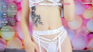 evamisspretty - Skinny babe in pretty lingerie teases on camera and enjoys herself