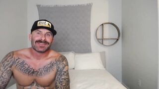 yokoroze -Babe sucks her boyfriend's cock and cum hard from the lavender in her pussy
