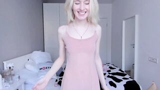 gin_yoon - the babe shows her small tits and talks sweetly on camera and gets pleasure from love
