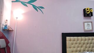 _miss_hinata_ - baby showing off her big tits and having a nice chat.