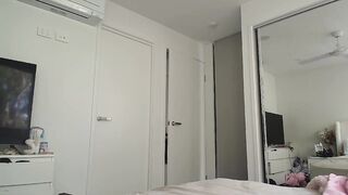 avabrooks - A babe in lingerie lies talking and teasing her sweet ass on camera