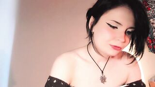 ronnie_neko - Young woman dances in front of the camera with her beautiful figure and masturbates her pussy