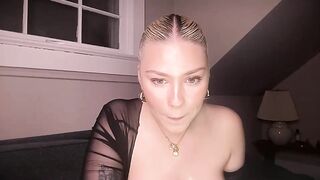 novavangogh -Slut with big tits teasing in front of the camera and sweet talking