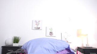 yayoi_cresp18 - The mulatto shows her bigger tits and chats sweetly.