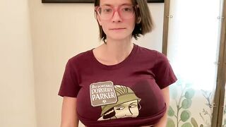 naomi_reah - [Baby with big tits sweetly chatting and enjoying herself.