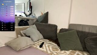 sofia_juicyass - A couple fucks on camera and has a lot of fun.