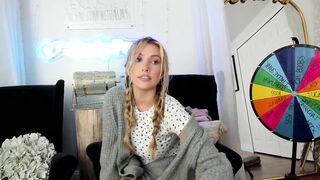 sexyashley_21 - [Malyka shows off her beautiful boobs and chats sweetly