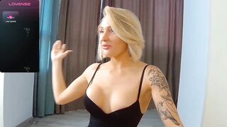 hotel_california_ -Milfochka sweetly communicates and masturbates her pussy with a vibrator and gets pleasure