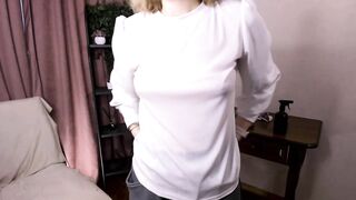 arleighdaines -A babe in clothes sweetly chatting and teasing in front of the camera