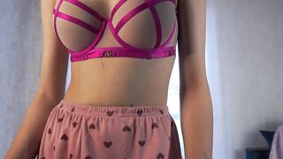 norakiso - Young babe dancing with her clothes on in front of the camera and chatting sweetly