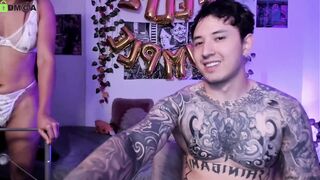 tyler_mia -young couple having a nice chat and enjoying themselves on camera